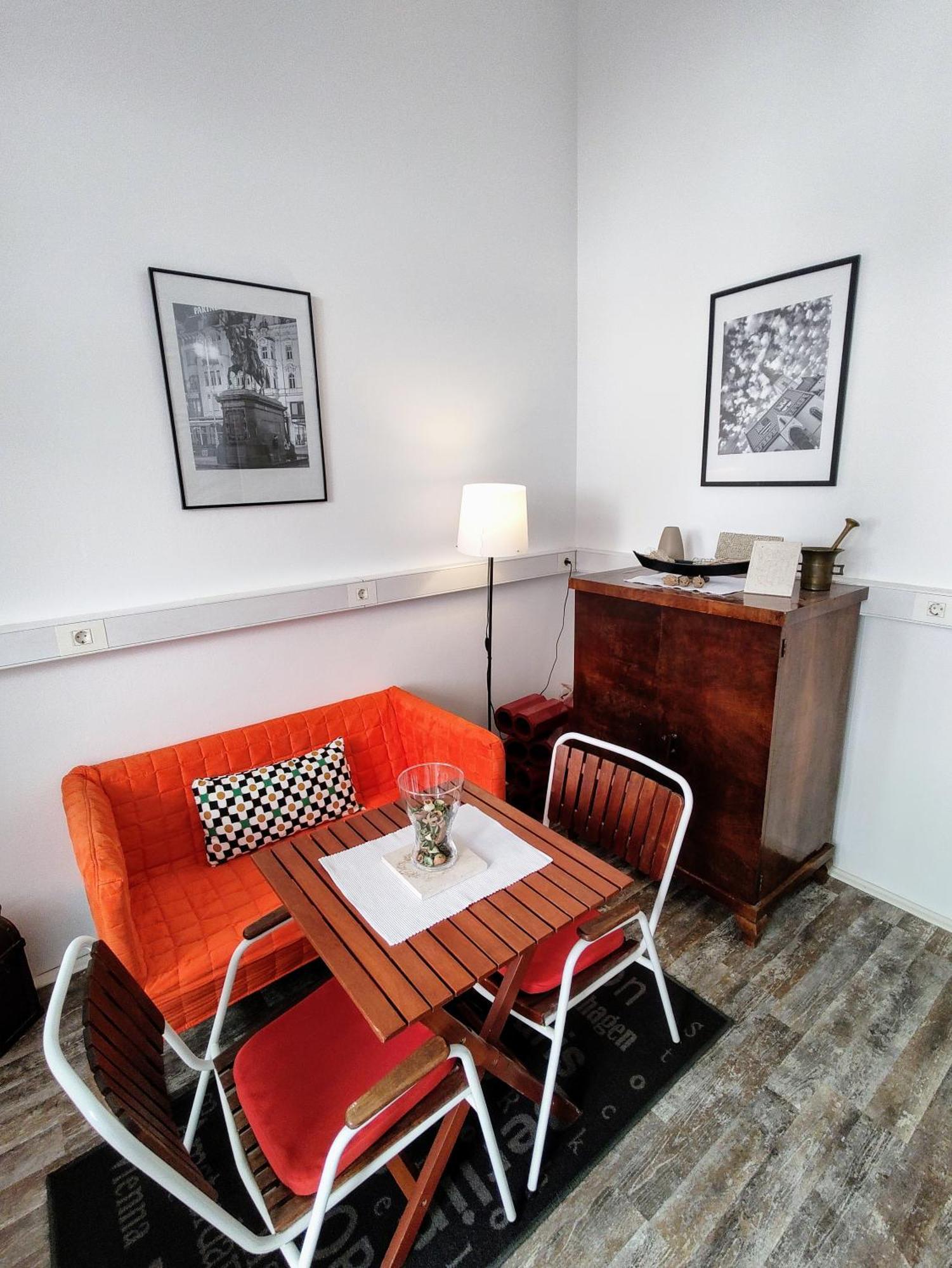 Olive Tree City Apartment Zagreb Buitenkant foto